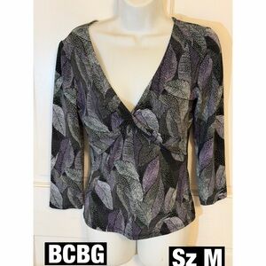 BCBGMaxazria V Neck Leaf Pattern Crossover Top Sz M
